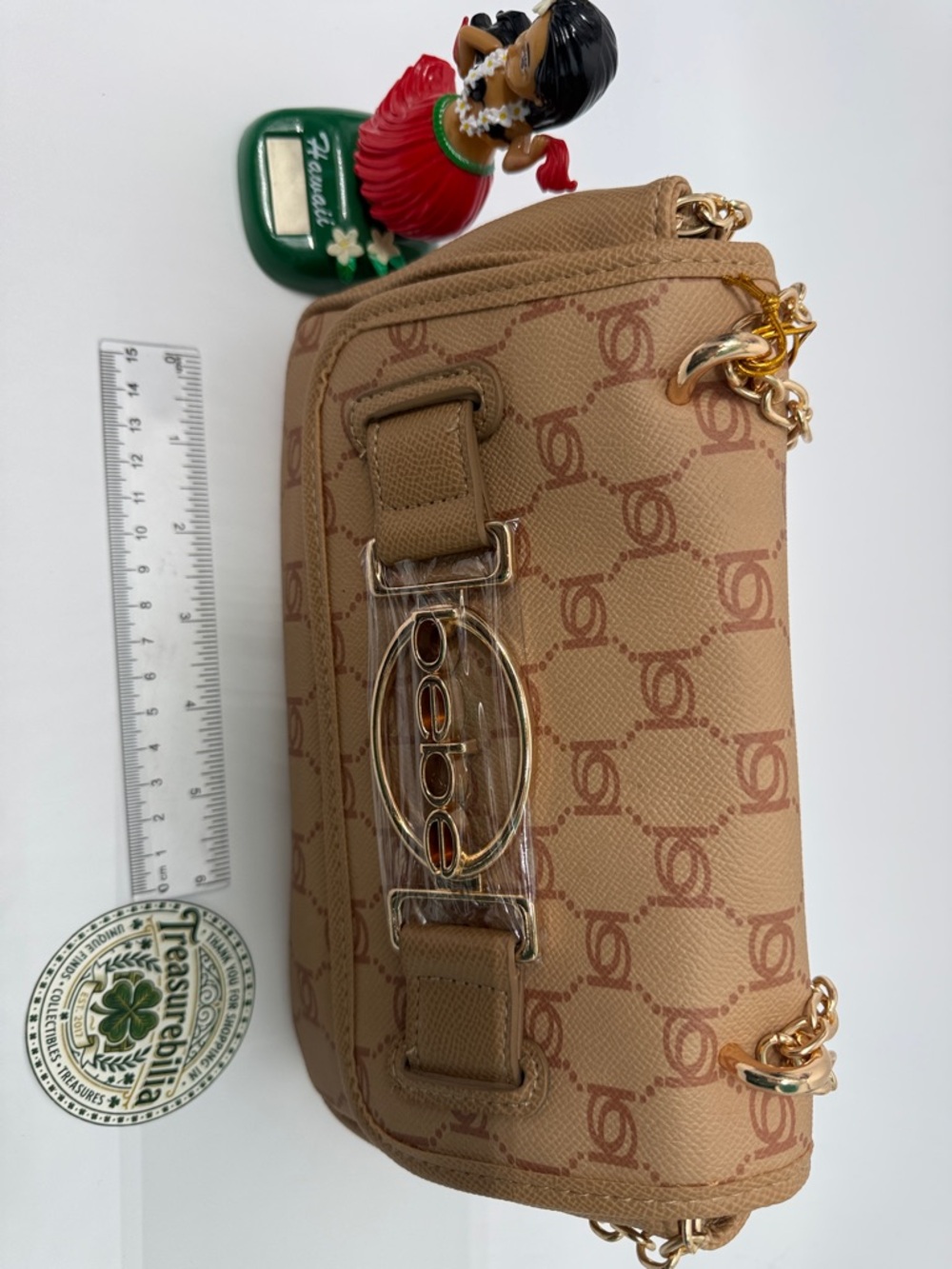 Tan Leilani monogram Signature Pattern Gold Chain Shoulder Bag - Picture 15 of 17